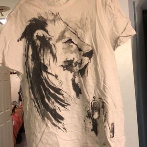 American Eagle lion shirt